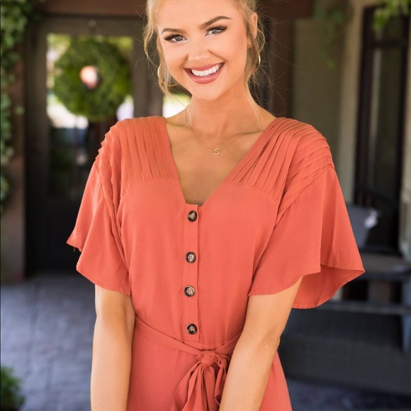 Dress - Picture 7 of 7